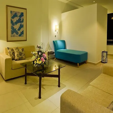Oceanis & 5*