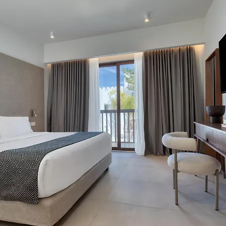 Oceanis & Hotel 5*