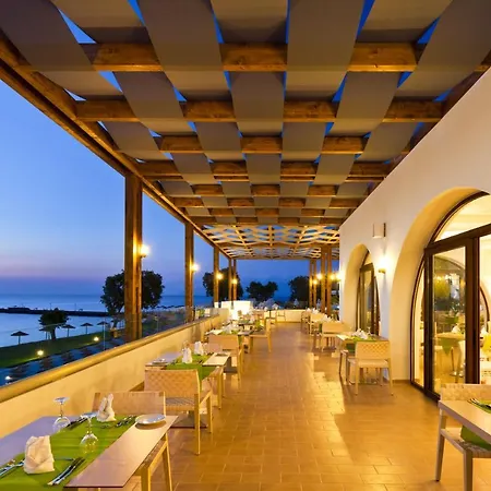Otel Oceanis & 5*