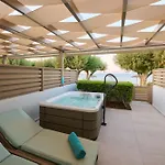 Oceanis & Hotel