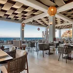 Oceanis & Hotel