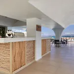 Oceanis &