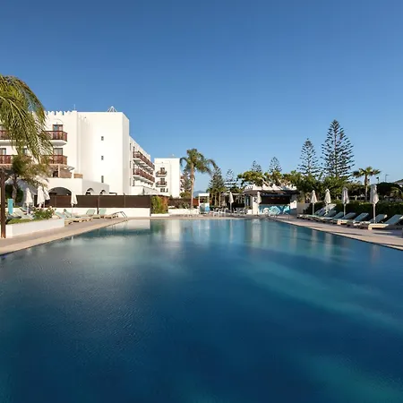 Oceanis & Hotel