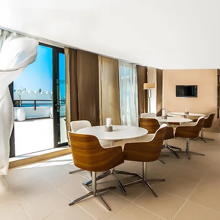 Oceanis & 5*