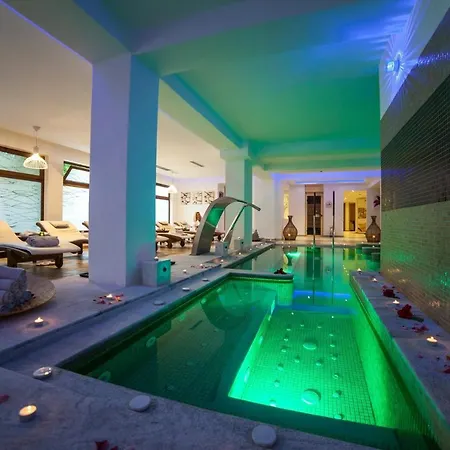 Oceanis & 5*