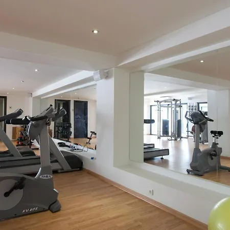 Отель Oceanis & 5*