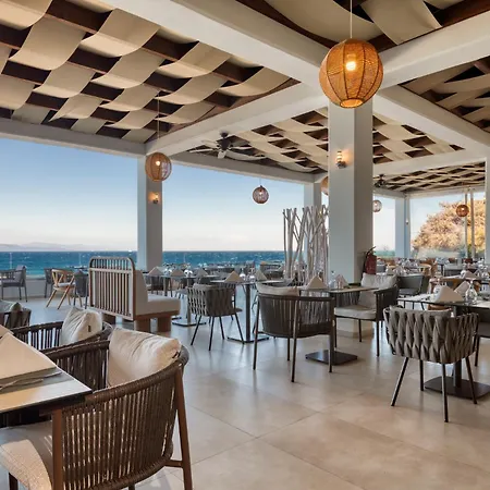 Oceanis & Отель