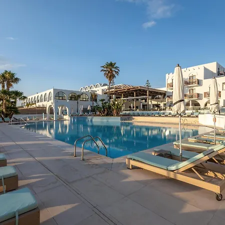 Oceanis & 5*